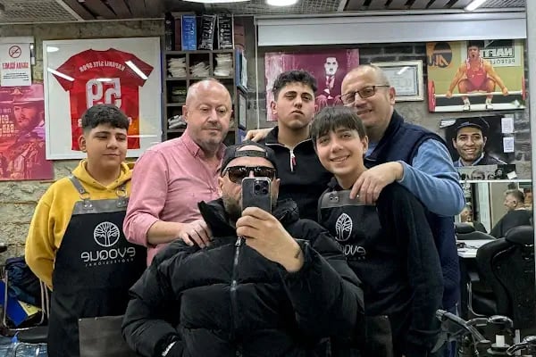 Kardeşler Erkek Kuaför - Resim 2