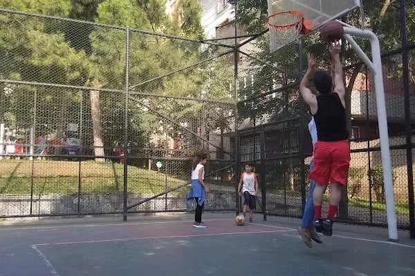 Ertuğrul Gazi Parkı Ve Sosyal Tesisleri - Resim 18