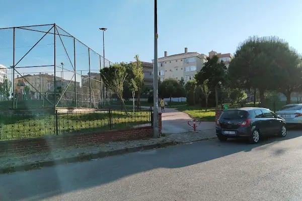 Esat Gülemek Parkı - Resim 19