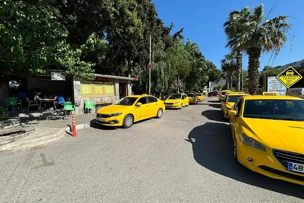 SS142 Nolu Yalıkavak Taksi Durağı - Resim 3