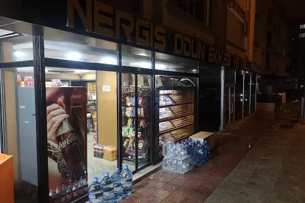 Nergis Odun Ekmek Fırını - Resim 2