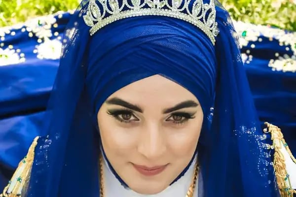 Kardelen Bayan Kuaför &amp; Gelinik Sarayi - Resim 17