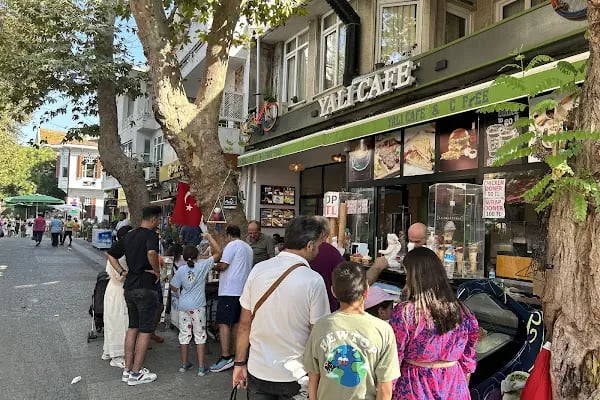 Yalı Cafe Büyükada - Resim 1