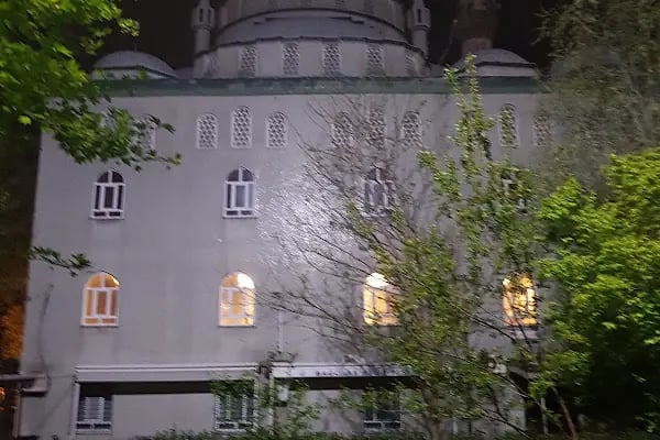 Mahmutbey Veysel Karani Camii - Resim 7