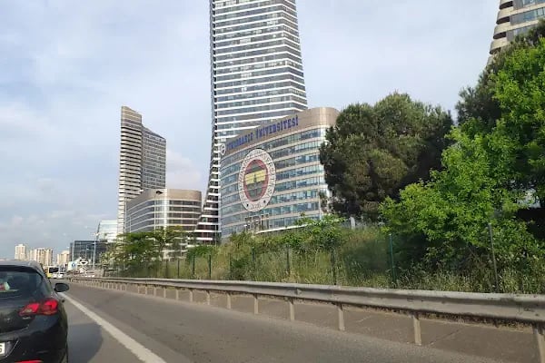 Fenerbahçe Üniversitesi Mimarlık ve Mühendislik Fakültesi - Resim 2