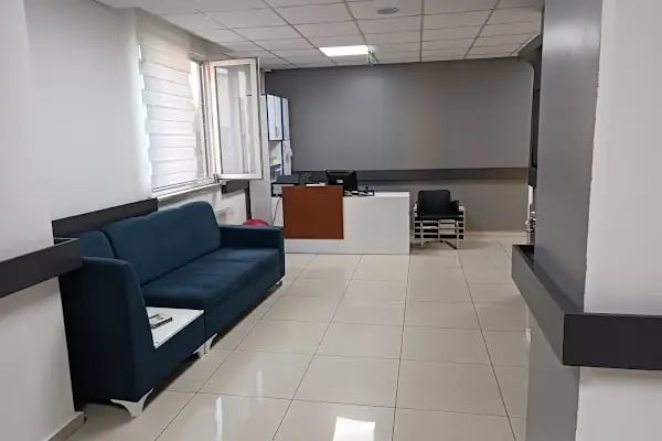 Yaman A Sınıfı Cerrahi Tıp Merkezi - Resim 3