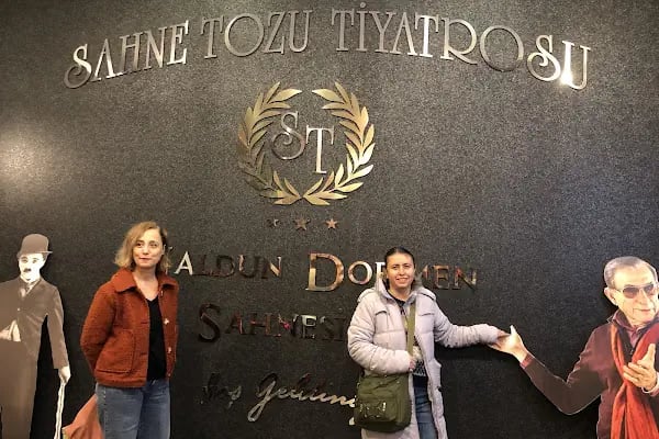 Sahne Tozu Tiyatrosu Haldun Dormen Sahnesi - Resim 8