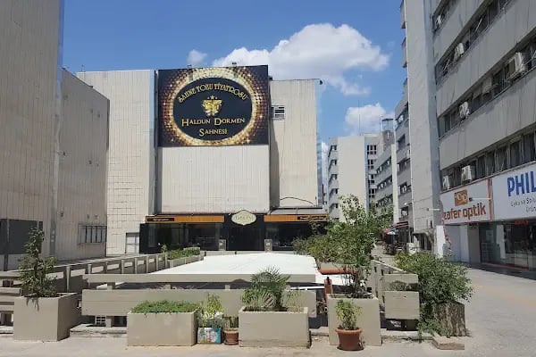 Sahne Tozu Tiyatrosu Haldun Dormen Sahnesi - Resim 20