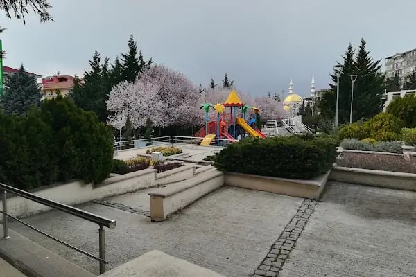 Cemre Parkı - Resim 5
