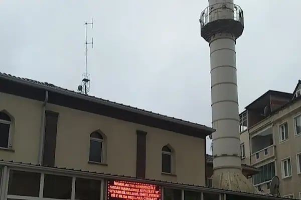 Hacı Hafız Lazlar Cami - Resim 1