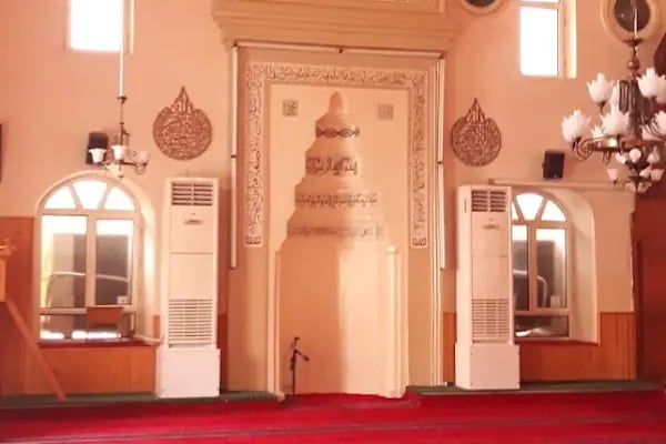 Hacı Hafız Lazlar Cami - Resim 2