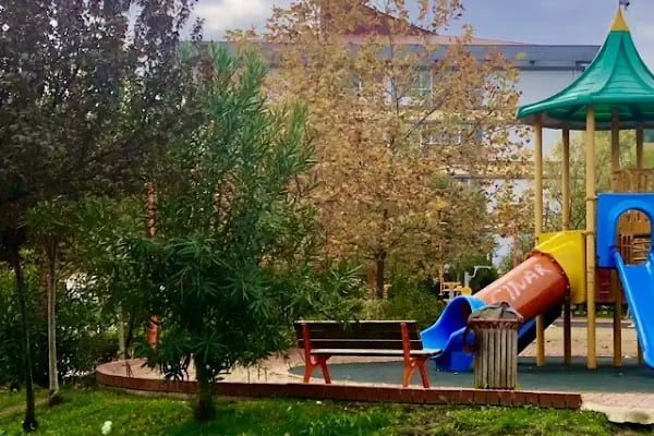 Gazi Umur Bey Parkı - Resim 4