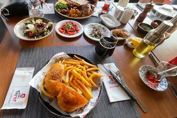 Fikret Kebap Steak House (Türkmenbaşı) - Resim 13