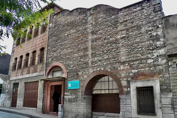 Ermeni Katolik Kilisesi - Resim 1