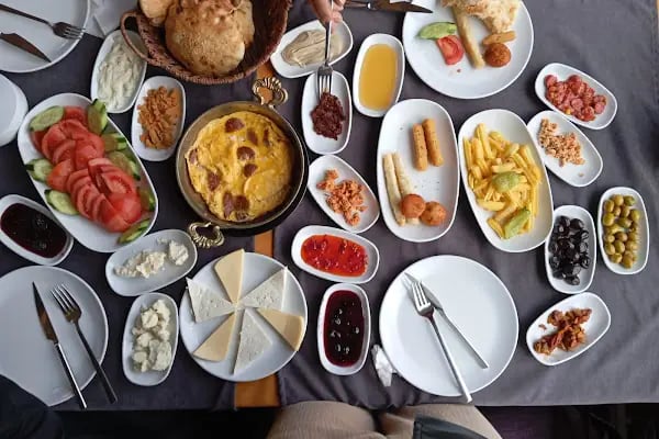Tahta Masa Restaurant - Resim 12