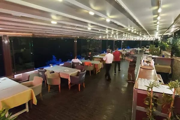 Tahta Masa Restaurant - Resim 1