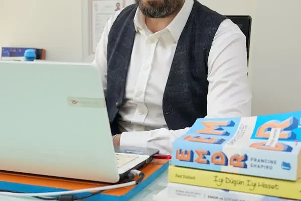 Dr. Öğr Üyesi Uzm. Dr. Fırat Hamidi - Çocuk ve Genç Psikiyatri Uzmanı - Resim 7