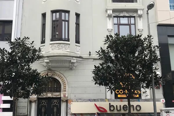 Doç.Dr. Ahmet Altıntaş I Kapalı Burun Estetiği - Resim 15