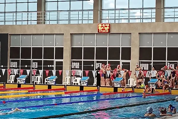 Balıkesir Olimpik Yüzme Havuzu - Resim 3