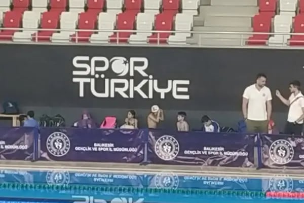 Balıkesir Olimpik Yüzme Havuzu - Resim 12