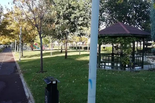 Ladikli Ahmet Hüdai Parkı - Resim 10