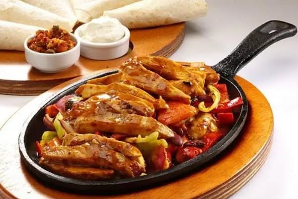 De Luvia Cafe&amp;Bistro - Resim 15
