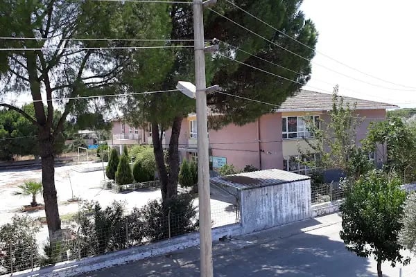 Çırpı Şehitler İlkokulu - Resim 2