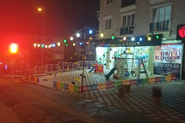 Afacanlar Oyuncak ve Parti Malzemeleri (Havai fişek-Meşale-Konfeti-Volkan-Uçan Balon) - Resim 2