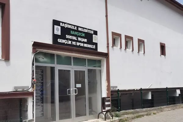 Bahçecik Sosyal Yaşam ve Gençlik Merkezi - Resim 12