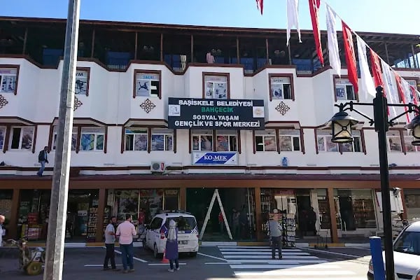 Bahçecik Sosyal Yaşam ve Gençlik Merkezi - Resim 17