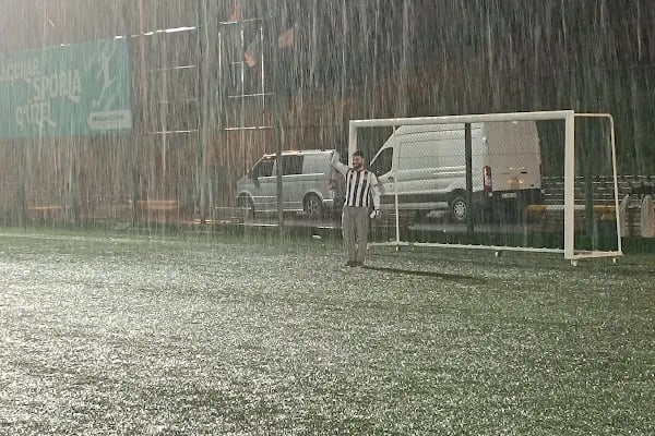 Bağcılar Belediyesi İstoç Spor Tesisleri - Resim 7