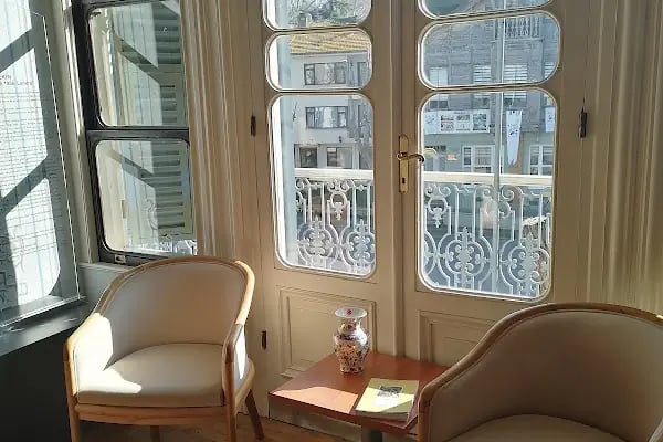 Büyükada Edebiyat Müze Kütüphanesi - Resim 19