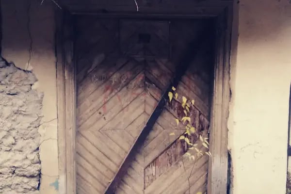 Romangal ipek fabrikası - Resim 11
