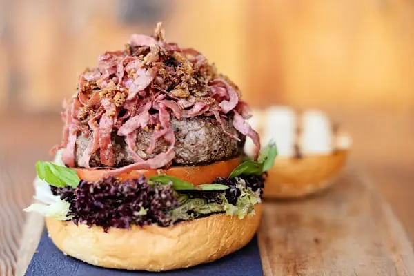 THE BULL BURGER - Resim 3