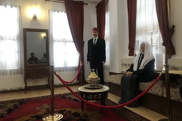 Atatürk Devrimleri Müzesi - Resim 5