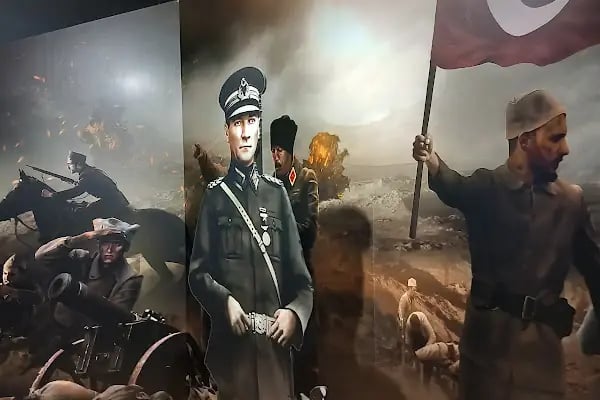 Atatürk Devrimleri Müzesi - Resim 11