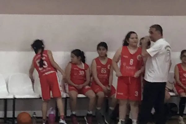 Döşemealtı Spor Salonu - Resim 14