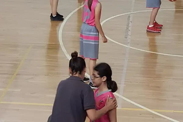 Döşemealtı Spor Salonu - Resim 13