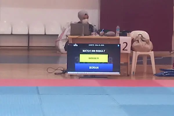 Döşemealtı Spor Salonu - Resim 4