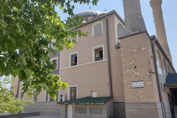 Malazgirt Cami - Resim 6