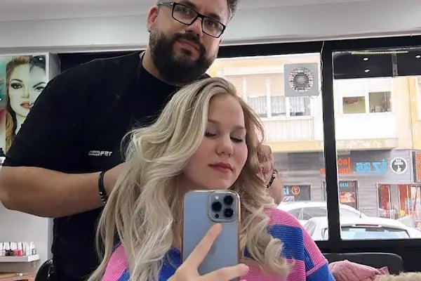 Yılmaz İpek Hair & Makeup Studio - Resim 10