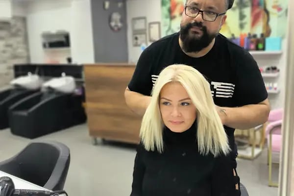 Yılmaz İpek Hair & Makeup Studio - Resim 7