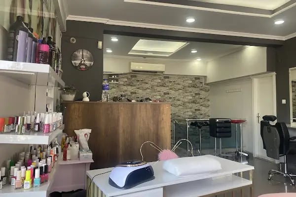Yılmaz İpek Hair & Makeup Studio - Resim 3