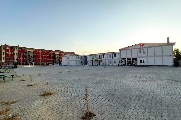 Akçakale Anadolu İmamhatip lisesi - Resim 1