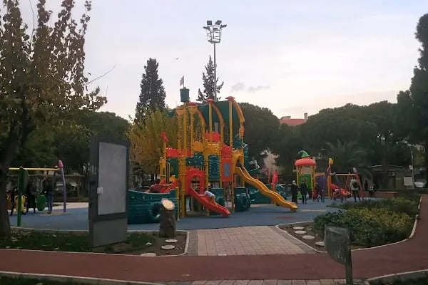 Kılıçreis İhsan Alyanak Parkı - Resim 1