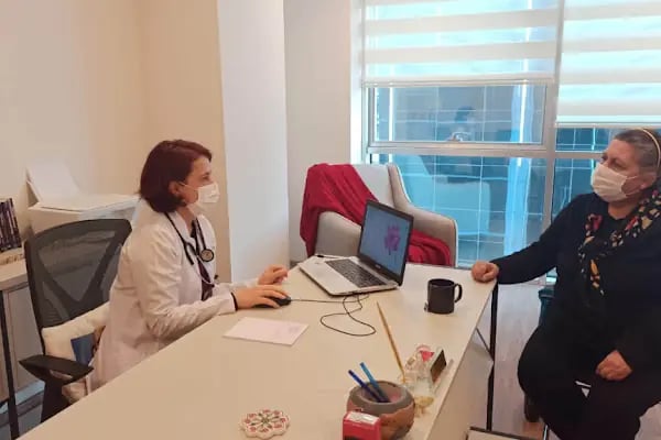 Prof. Dr. Ayşe AKTAŞ Alerji - İmmünoloji ve Göğüs Hastalıkları Kliniği - Resim 3