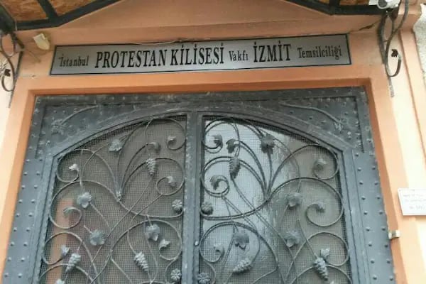 İzmit Protestan Kilisesi - Resim 9