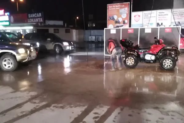 Gül Oto Yıkama Yağlama &amp; Yağ Değişim Servisi - Resim 5