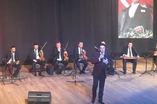 İzmir Karabağlar Halk Eğitimi Merkezi Müdürlüğü - Resim 12