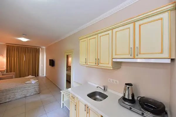 Tropicana Beach Hotel - Resim 13